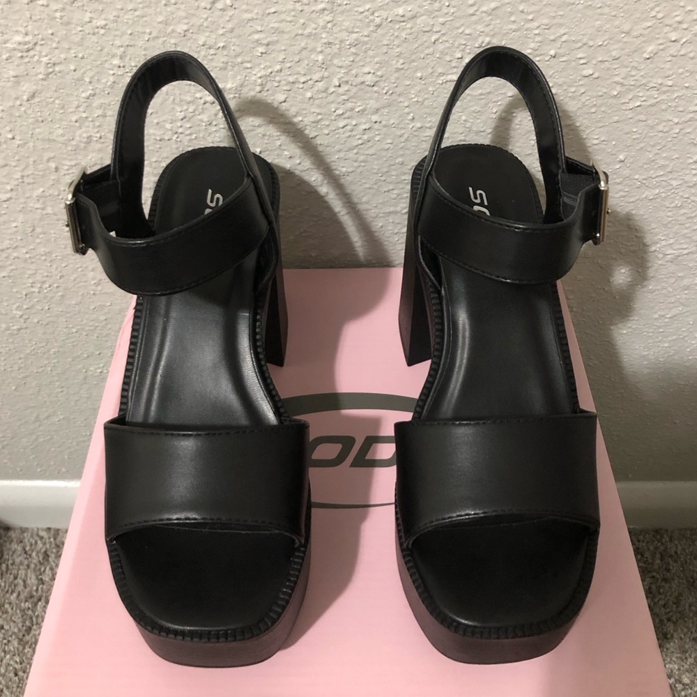 Soda Black Platform Sandals